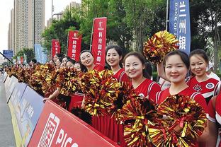 太帅了！行云流水，一剑封喉！